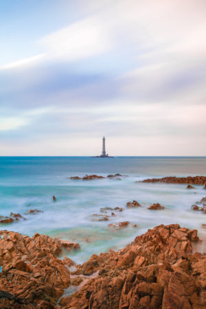 Phare de Goury. Un phare à la pointe extrême du Cotentin.